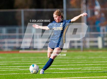Thumbnail 3 in Roosevelt @ Bellevue (WIAA 3A Semifinal) photogallery.