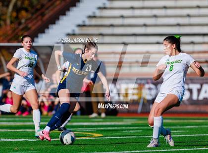 Thumbnail 3 in Roosevelt @ Bellevue (WIAA 3A Semifinal) photogallery.