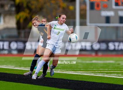 Thumbnail 1 in Roosevelt @ Bellevue (WIAA 3A Semifinal) photogallery.