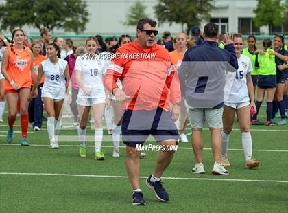 Thumbnail 2 in Wakeland vs. Reedy (UIL 5A Regional Final Playoff) photogallery.