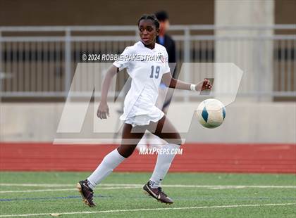 Thumbnail 1 in Wakeland vs. Reedy (UIL 5A Regional Final Playoff) photogallery.