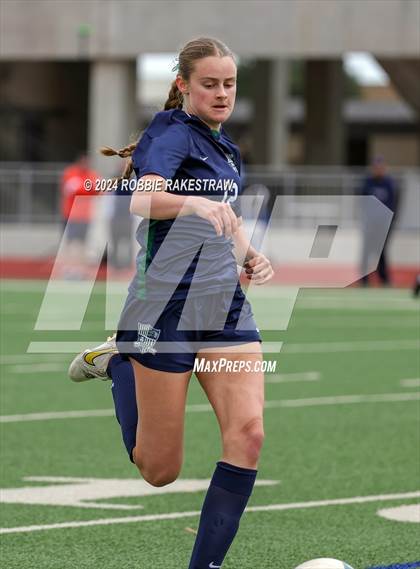 Thumbnail 1 in Wakeland vs. Reedy (UIL 5A Regional Final Playoff) photogallery.