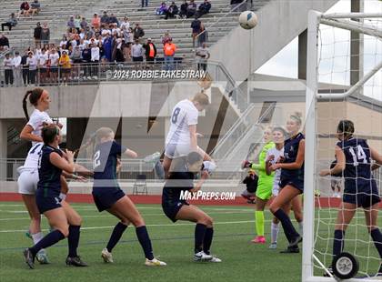Thumbnail 1 in Wakeland vs. Reedy (UIL 5A Regional Final Playoff) photogallery.