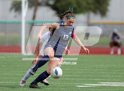 Thumbnail 1 in Wakeland vs. Reedy (UIL 5A Regional Final Playoff) photogallery.