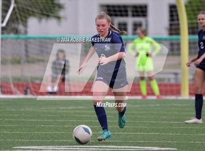 Thumbnail 2 in Wakeland vs. Reedy (UIL 5A Regional Final Playoff) photogallery.