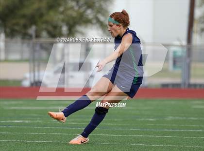 Thumbnail 2 in Wakeland vs. Reedy (UIL 5A Regional Final Playoff) photogallery.