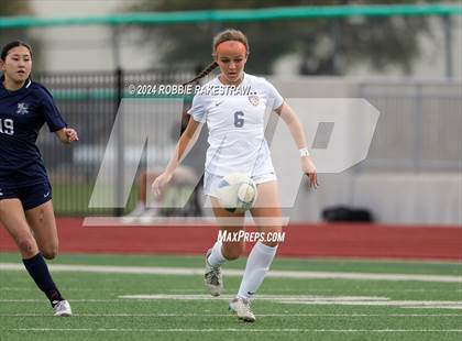 Thumbnail 1 in Wakeland vs. Reedy (UIL 5A Regional Final Playoff) photogallery.