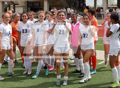 Thumbnail 2 in Wakeland vs. Reedy (UIL 5A Regional Final Playoff) photogallery.