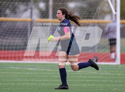 Thumbnail 2 in Wakeland vs. Reedy (UIL 5A Regional Final Playoff) photogallery.