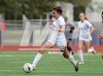 Thumbnail 2 in Wakeland vs. Reedy (UIL 5A Regional Final Playoff) photogallery.