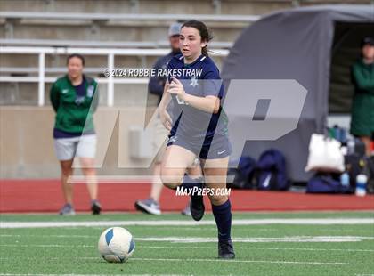 Thumbnail 1 in Wakeland vs. Reedy (UIL 5A Regional Final Playoff) photogallery.
