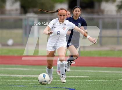 Thumbnail 2 in Wakeland vs. Reedy (UIL 5A Regional Final Playoff) photogallery.