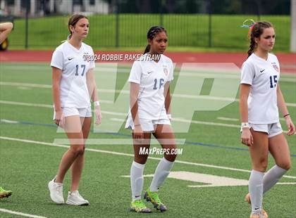 Thumbnail 2 in Wakeland vs. Reedy (UIL 5A Regional Final Playoff) photogallery.