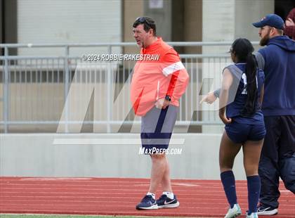 Thumbnail 1 in Wakeland vs. Reedy (UIL 5A Regional Final Playoff) photogallery.