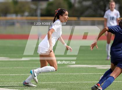 Thumbnail 1 in Wakeland vs. Reedy (UIL 5A Regional Final Playoff) photogallery.