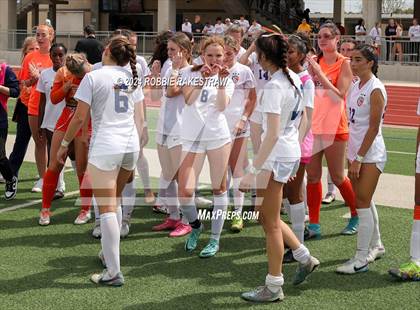 Thumbnail 1 in Wakeland vs. Reedy (UIL 5A Regional Final Playoff) photogallery.