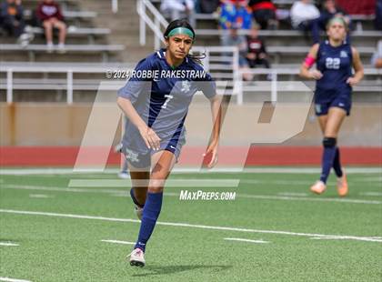 Thumbnail 3 in Wakeland vs. Reedy (UIL 5A Regional Final Playoff) photogallery.