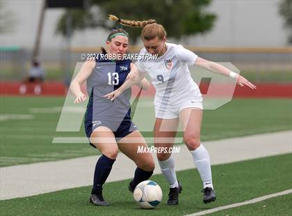 Thumbnail 2 in Wakeland vs. Reedy (UIL 5A Regional Final Playoff) photogallery.