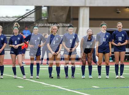 Thumbnail 3 in Wakeland vs. Reedy (UIL 5A Regional Final Playoff) photogallery.