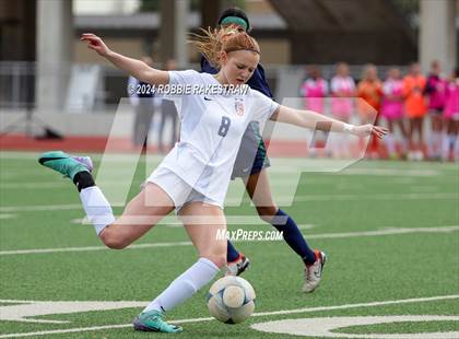 Thumbnail 1 in Wakeland vs. Reedy (UIL 5A Regional Final Playoff) photogallery.