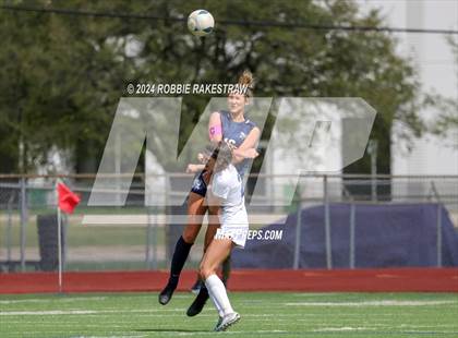 Thumbnail 1 in Wakeland vs. Reedy (UIL 5A Regional Final Playoff) photogallery.