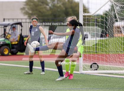 Thumbnail 2 in Wakeland vs. Reedy (UIL 5A Regional Final Playoff) photogallery.