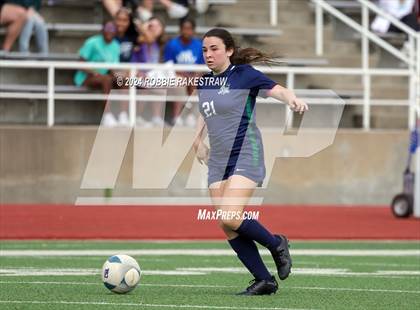 Thumbnail 2 in Wakeland vs. Reedy (UIL 5A Regional Final Playoff) photogallery.