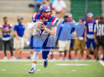 Thumbnail 2 in Lenoir City vs Cleveland photogallery.