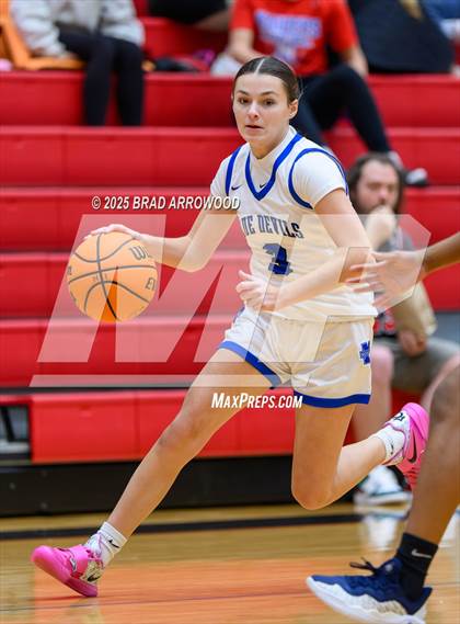 Thumbnail 2 in South Iredell vs Mooresville (North Iredell Holiday Classic) photogallery.
