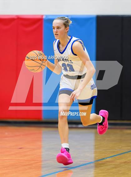 Thumbnail 1 in South Iredell vs Mooresville (North Iredell Holiday Classic) photogallery.