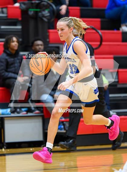 Thumbnail 2 in South Iredell vs Mooresville (North Iredell Holiday Classic) photogallery.