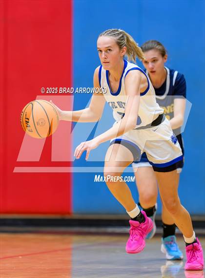 Thumbnail 2 in South Iredell vs Mooresville (North Iredell Holiday Classic) photogallery.