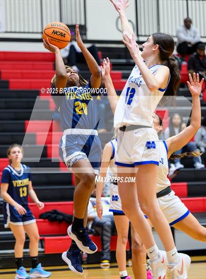 Thumbnail 1 in South Iredell vs Mooresville (North Iredell Holiday Classic) photogallery.