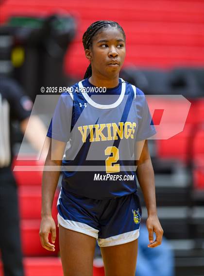Thumbnail 2 in South Iredell vs Mooresville (North Iredell Holiday Classic) photogallery.