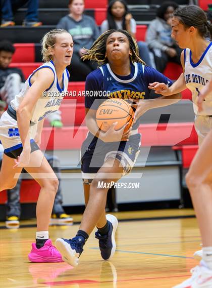 Thumbnail 1 in South Iredell vs Mooresville (North Iredell Holiday Classic) photogallery.