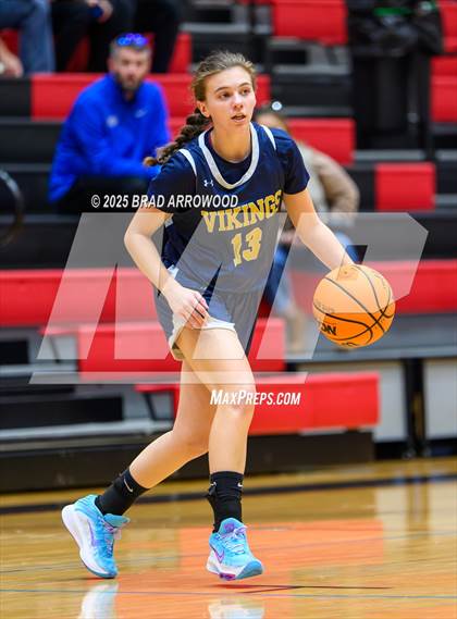 Thumbnail 3 in South Iredell vs Mooresville (North Iredell Holiday Classic) photogallery.