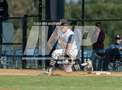 Thumbnail 3 in Thousand Oaks vs Dos Pueblos (CIF-SS D4 Semifinal) photogallery.