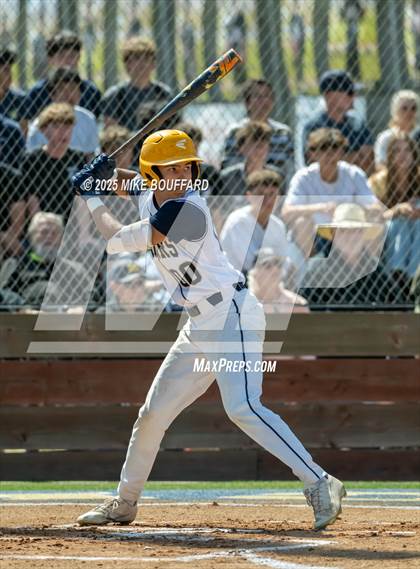 Thumbnail 2 in Thousand Oaks vs Dos Pueblos (CIF-SS D4 Semifinal) photogallery.