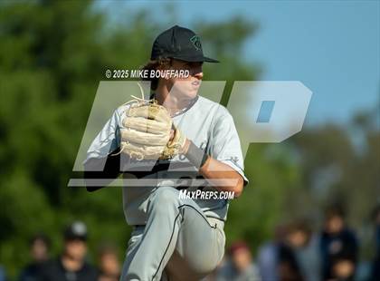 Thumbnail 3 in Thousand Oaks vs Dos Pueblos (CIF-SS D4 Semifinal) photogallery.