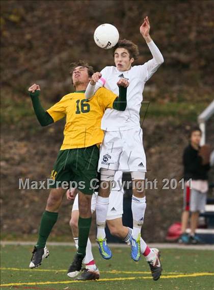 Thumbnail 1 in New London @ Wilton (CIAC Class L 1st Round) photogallery.