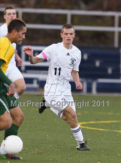 Thumbnail 2 in New London @ Wilton (CIAC Class L 1st Round) photogallery.
