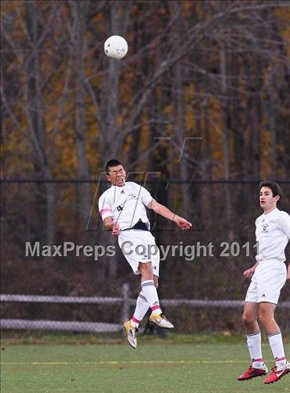 Thumbnail 2 in New London @ Wilton (CIAC Class L 1st Round) photogallery.