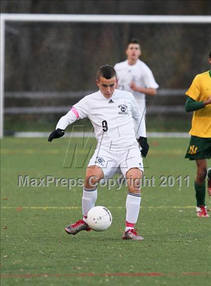 Thumbnail 2 in New London @ Wilton (CIAC Class L 1st Round) photogallery.