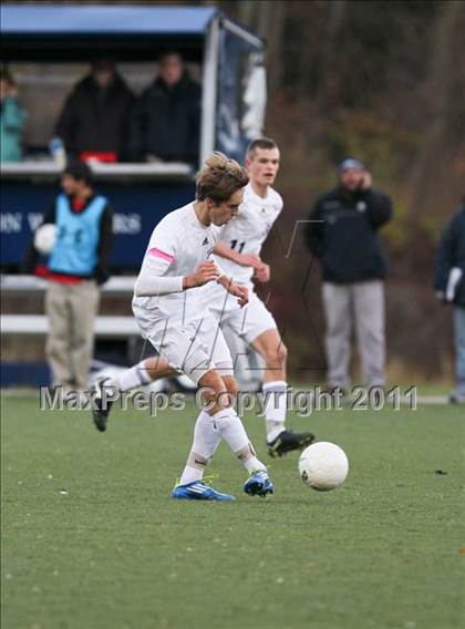 Thumbnail 1 in New London @ Wilton (CIAC Class L 1st Round) photogallery.