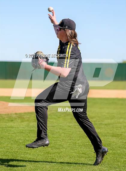 Thumbnail 1 in Denison @ Pottsboro photogallery.