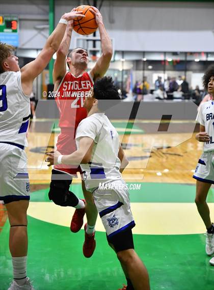 Thumbnail 2 in Stigler vs. Braggs photogallery.