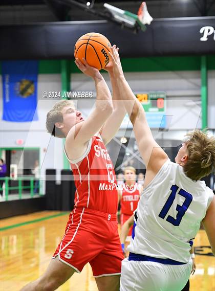 Thumbnail 3 in Stigler vs. Braggs photogallery.