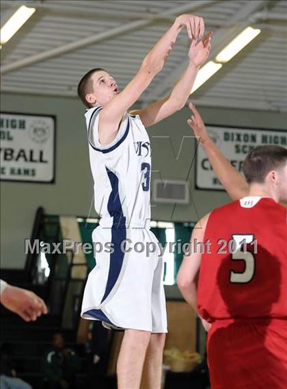 Thumbnail 1 in Winters vs. Vista del Lago (Ram Jam) photogallery.