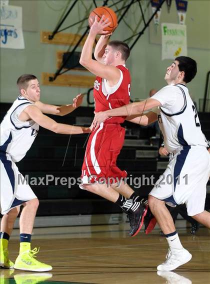 Thumbnail 2 in Winters vs. Vista del Lago (Ram Jam) photogallery.