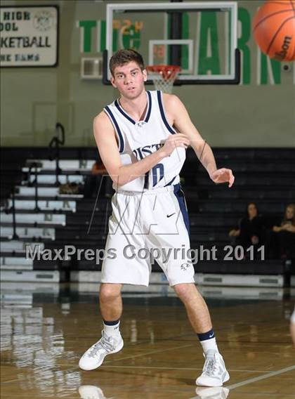 Thumbnail 2 in Winters vs. Vista del Lago (Ram Jam) photogallery.